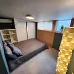 Olive Hostel W